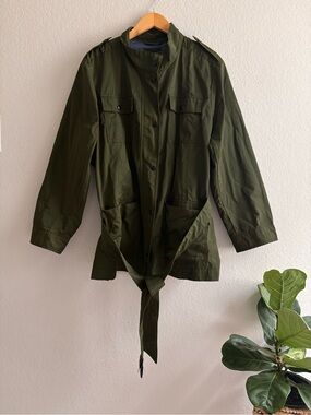 Banana Republic Water Proof Utility Jacket - Size XL - Military  Green Color